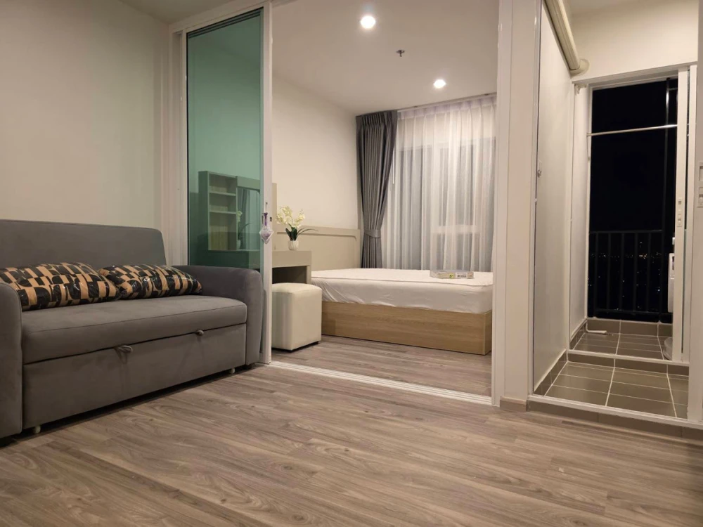 ให้เช่า Regent Home Bangna อาคาร A วิวโล่งแม่น้ำ บรรยากาศช่วงกลางคืนสวยมาก มีเฟอร์นิเจอร์ เครื่องใช้ไฟฟ้าครบ สามารถเข้าอยู่ได้ทันที