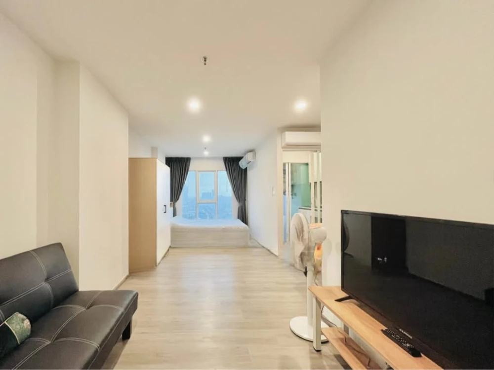 For rent: Regent Home Bangna. Excellent feng shui, spacious rooms with good ventilation, and a quiet corner unit. Book now!
