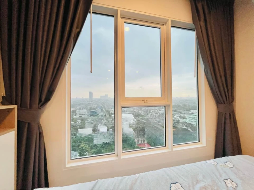 For rent: Regent Home Bangna. Excellent feng shui, spacious rooms with good ventilation, and a quiet corner unit. Book now!