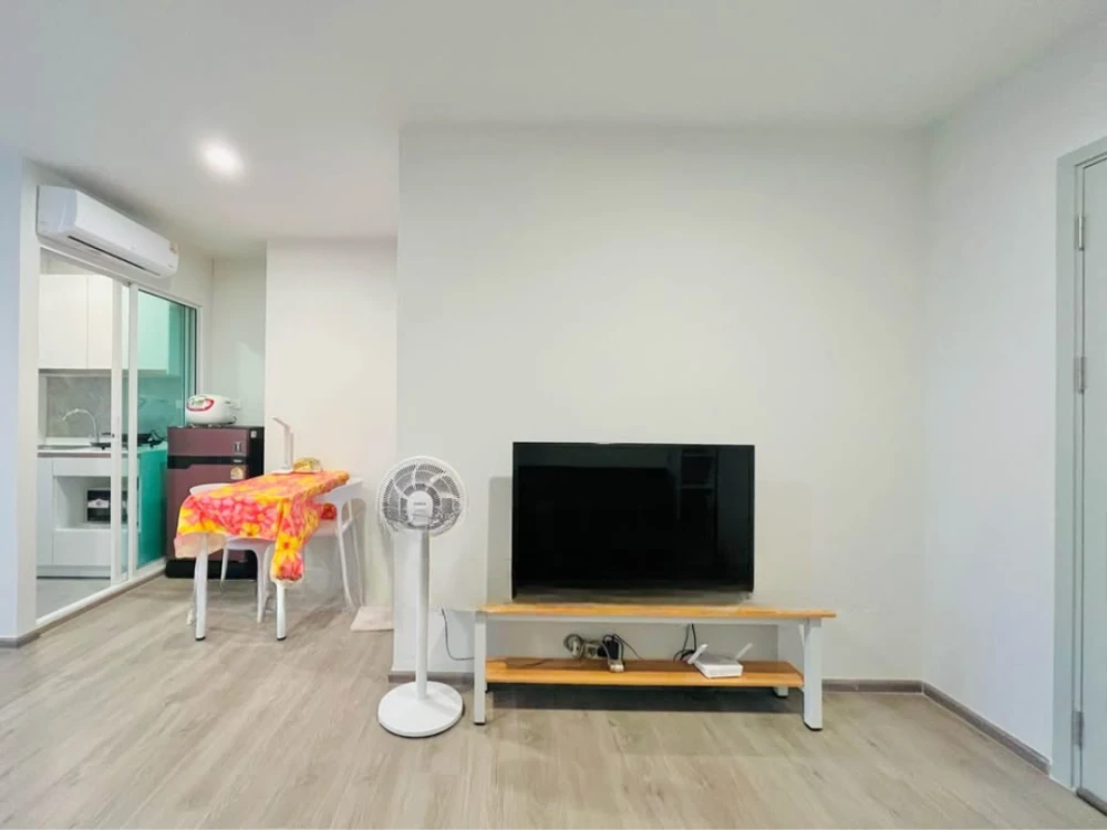 For rent: Regent Home Bangna. Excellent feng shui, spacious rooms with good ventilation, and a quiet corner unit. Book now!