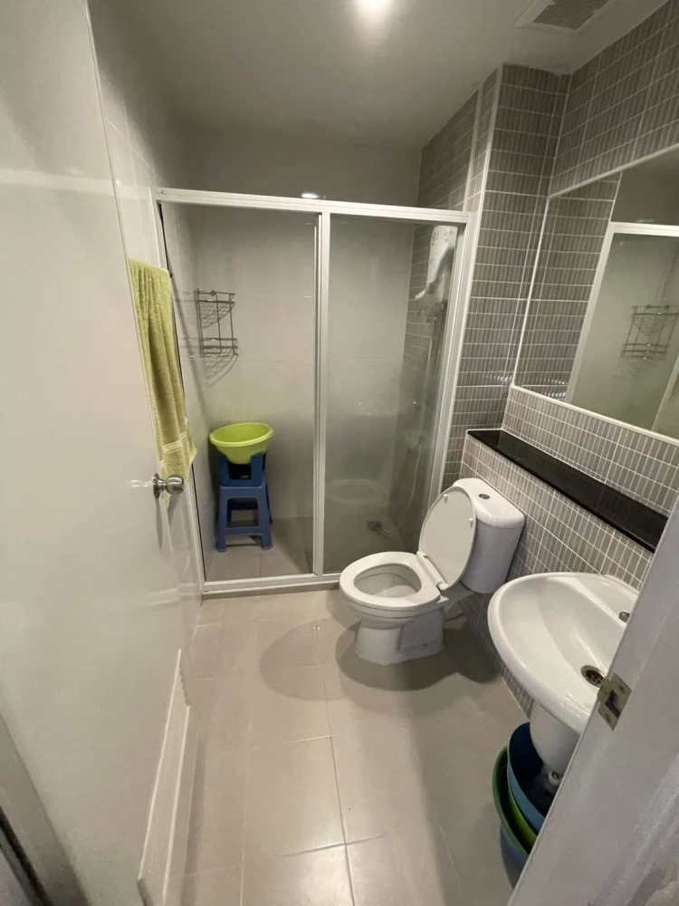 For rent: Regent Home Bangson Phase 2, high floor unit, ready to move in. Just bring your belongings! Book now before it's too late!