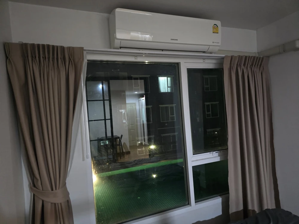 For rent: Regent Home Bangson, nice room, 5th floor, good location, convenient transportation, swimming pool view, reserve now.
