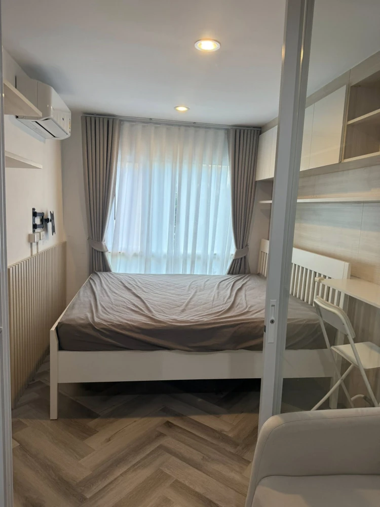 For rent: Regent Home Sukhumvit 97/1, 1 bedroom, 1 bathroom, built-in headboard, fully furnished, book now.