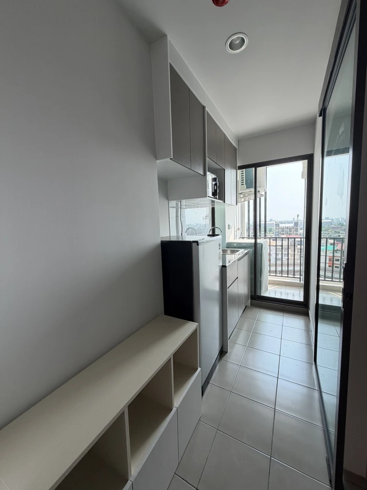 For rent: Regent Home Wuttakat, 10th floor. Nice, fully furnished unit. Book now!