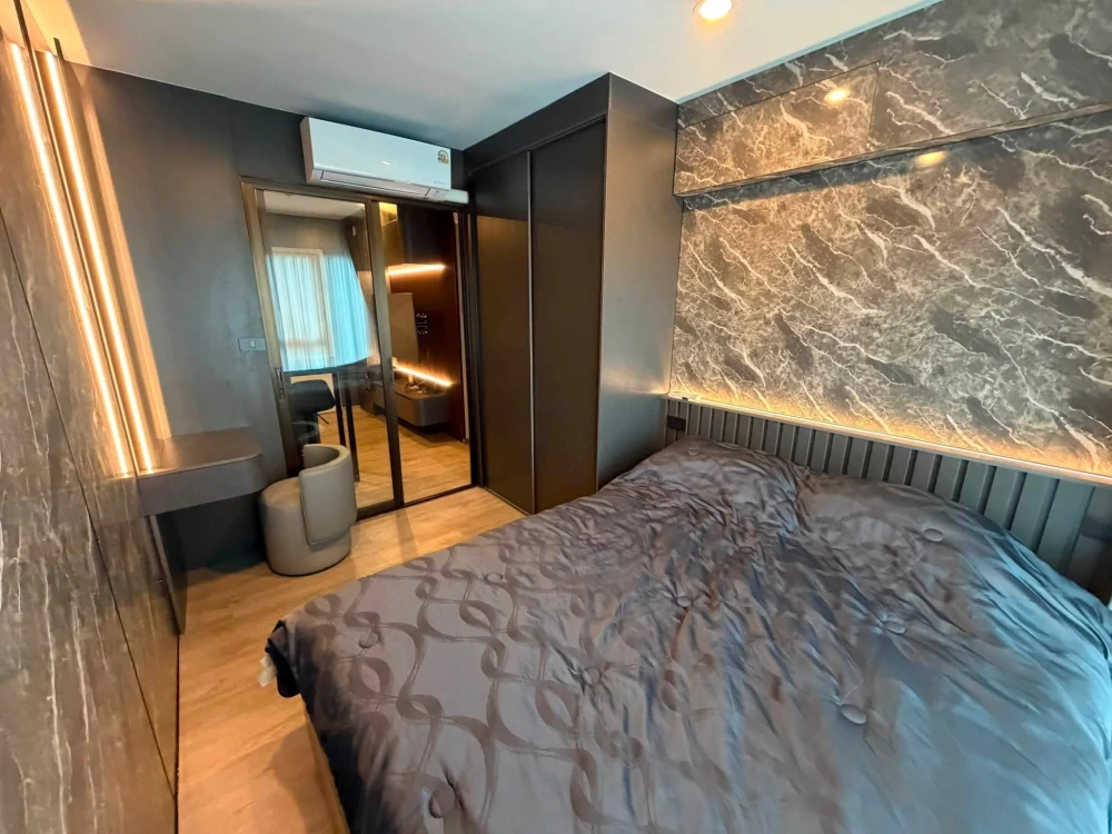 For rent: Regent Home Wuttakat, 12th floor. Beautifully furnished and ready to move in. Book now!