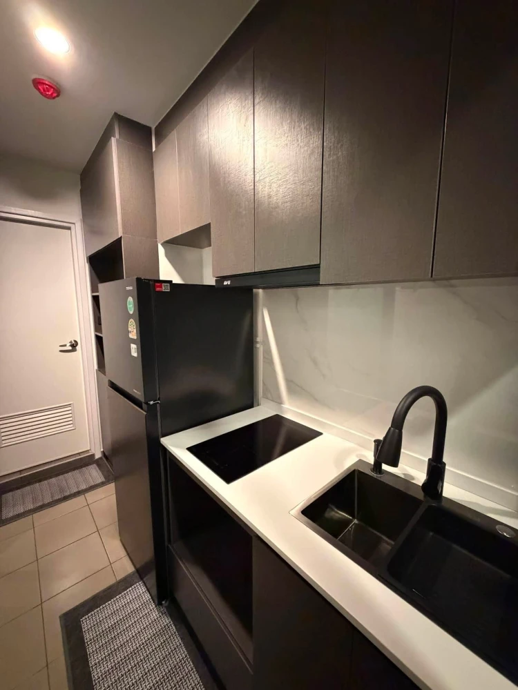 For rent: Regent Home Wuttakat, 12th floor. Beautifully furnished and ready to move in. Book now!