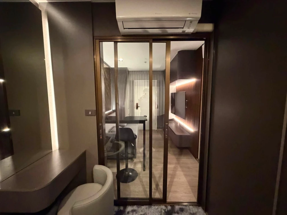 For rent: Regent Home Wuttakat, 12th floor. Beautifully furnished and ready to move in. Book now!