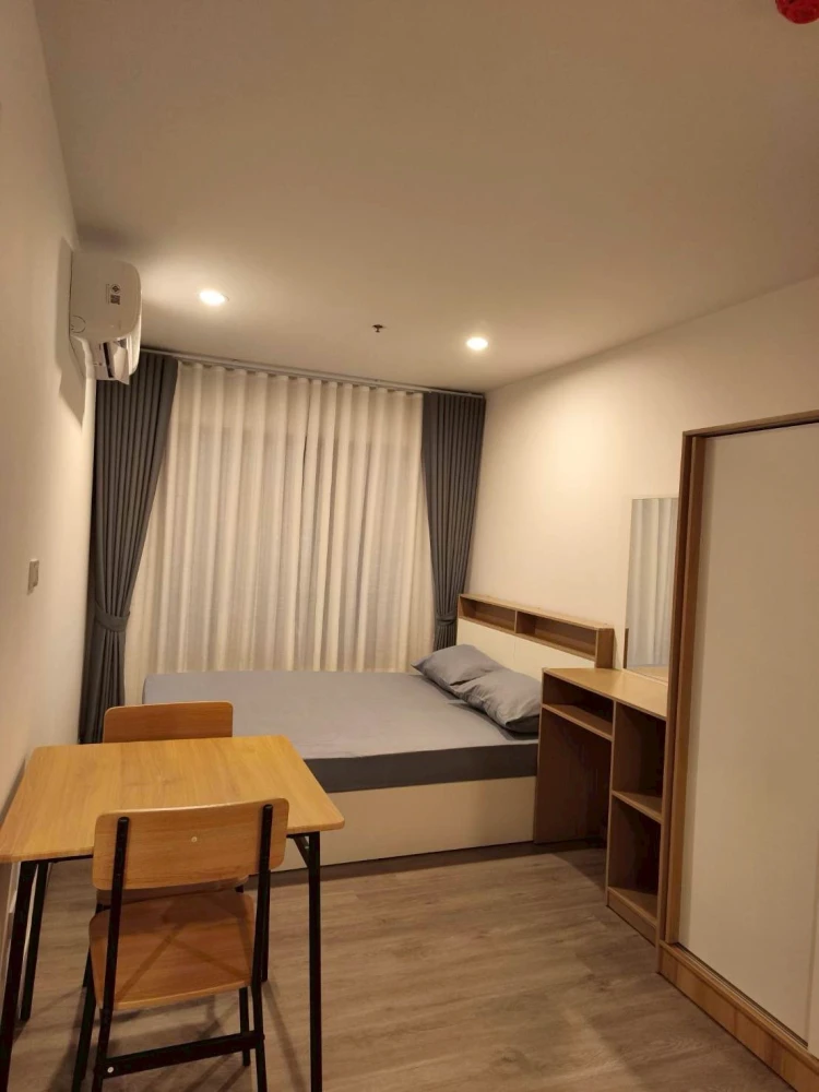 For rent: Regent Home Wuttakat, 16th floor, corner unit, private, beautiful view, fully furnished. Book now!