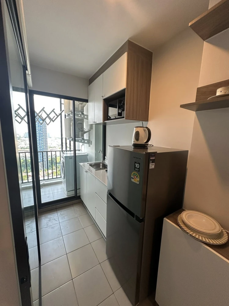 For rent: Regent Home Wuttakat, 25th floor, view of the Phra Pathom Chedi, not next to the elevator or garbage room, fully furnished, ready to move in