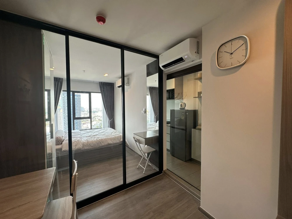 For rent: Regent Home Wuttakat, 25th floor, view of the Phra Pathom Chedi, not next to the elevator or garbage room, fully furnished, ready to move in