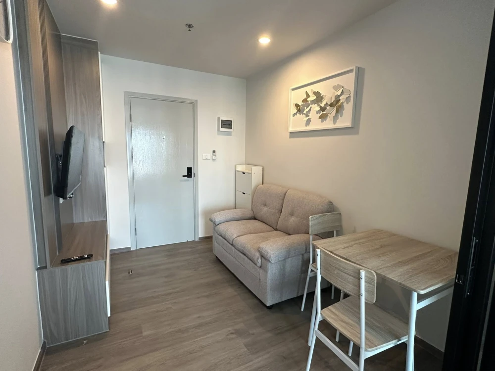 For rent: Regent Home Wuttakat, 25th floor, view of the Phra Pathom Chedi, not next to the elevator or garbage room, fully furnished, ready to move in