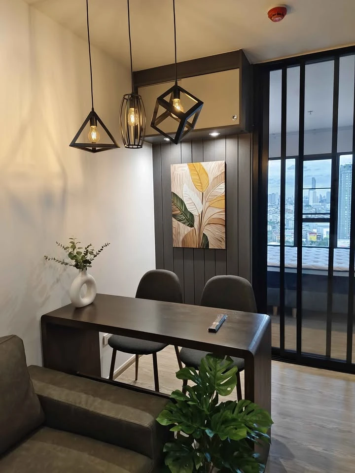 For rent: Regent Home Wuttakat, 27th floor, fully furnished, very livable. Book now! Don't miss out!