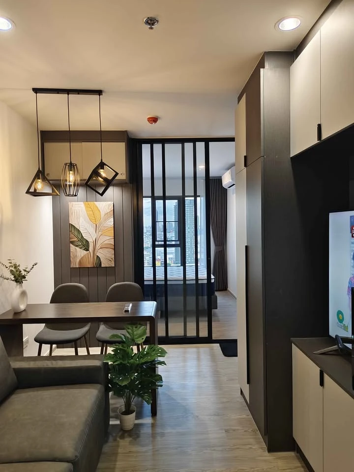 For rent: Regent Home Wuttakat, 27th floor, fully furnished, very livable. Book now! Don't miss out!