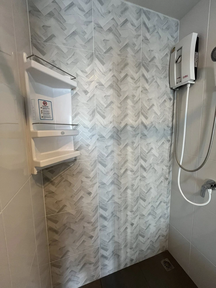 For rent: Regent Home Wuttakat, 28th floor. High floor, great view, fully furnished, very livable. Book now! (Quickly!)