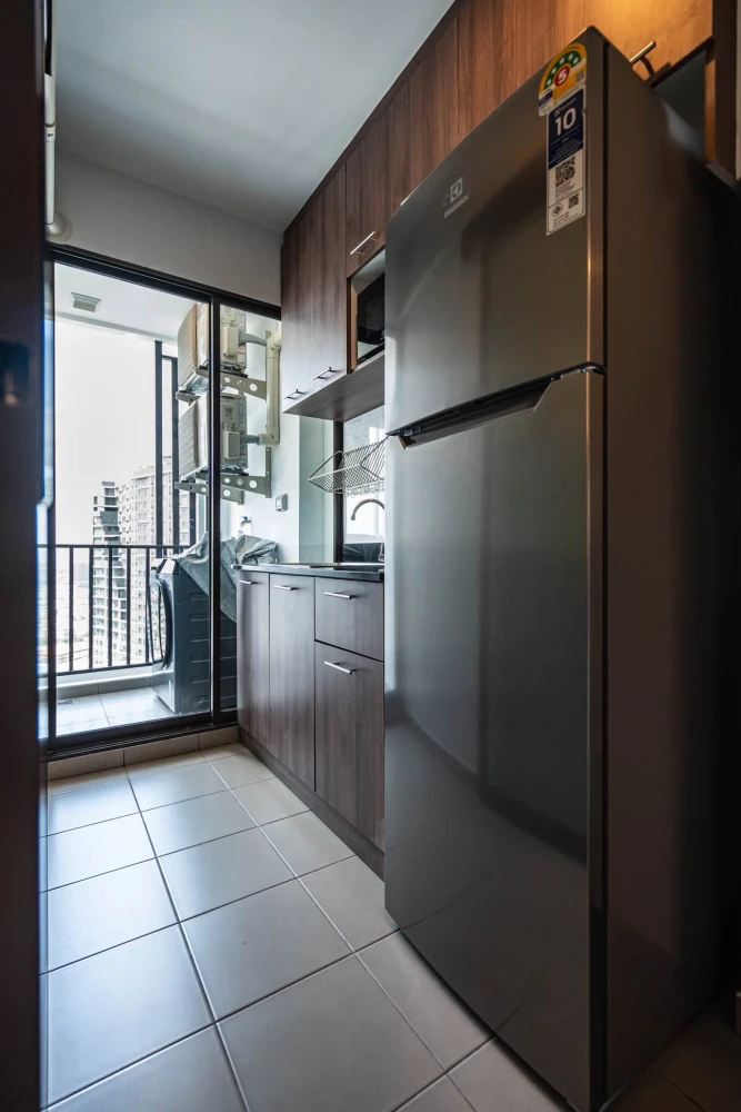For rent: Regent Home Wuttakat, 32nd floor. Beautifully furnished and ready to move in. Book now! (Quickly!)