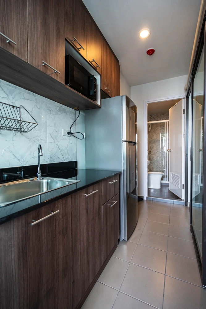 For rent: Regent Home Wuttakat, 32nd floor. Beautifully furnished and ready to move in. Book now! (Quickly!)