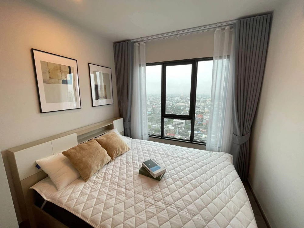 For Rent: Regent Home Wuttakat, 35th floor. A lovely, fully furnished unit. Act fast—book now!