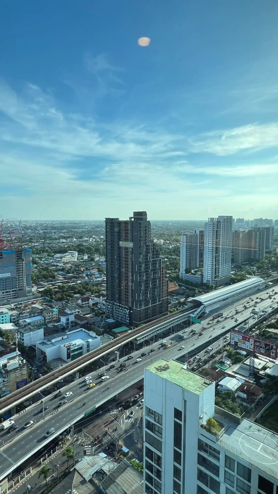 For rent: Regent Home Wuttakat, 35th floor. Beautiful room with complete furnishings. Book now!