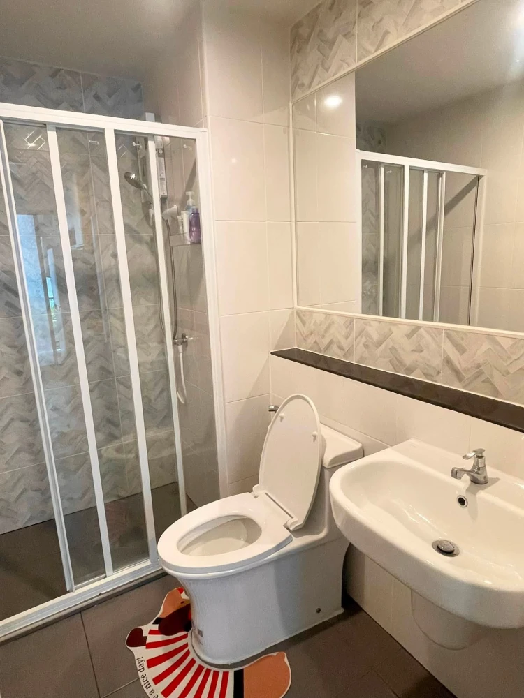 For rent: Regent Home Wuttakat, 7th floor, fully furnished, very livable. Book now! (Quickly!)