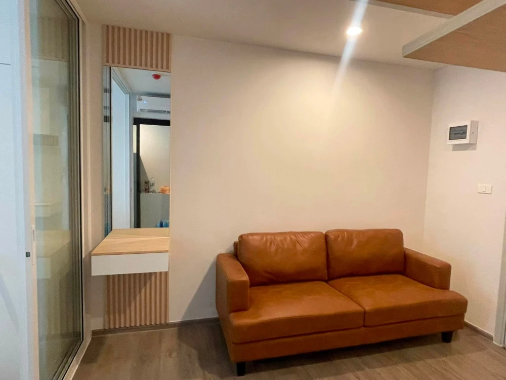 For rent: Regent Home Wuttakat, 7th floor, fully furnished, very livable. Book now! (Quickly!)