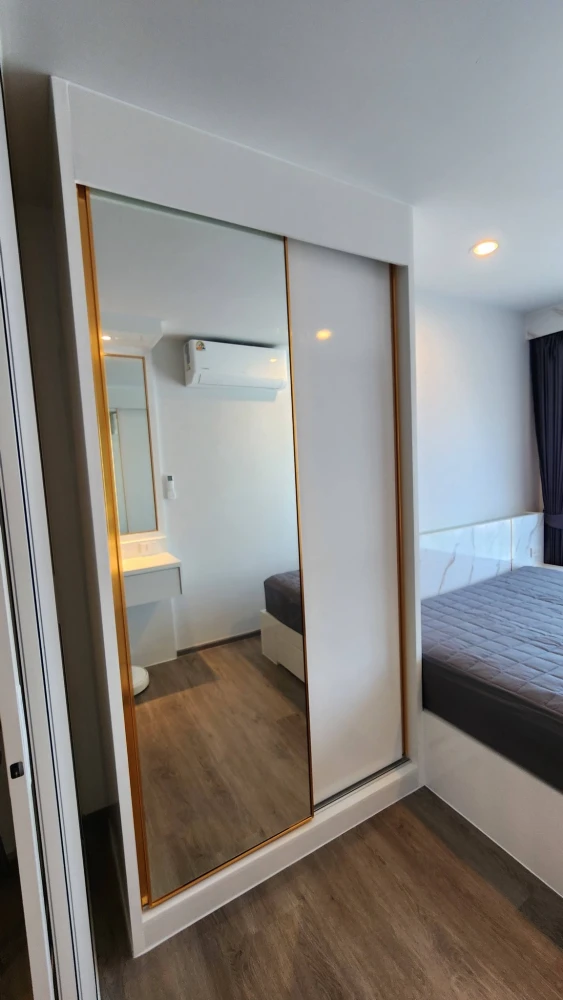 For rent: Regent Home Wuttakat, high floor unit, very livable, fully furnished. Book now!