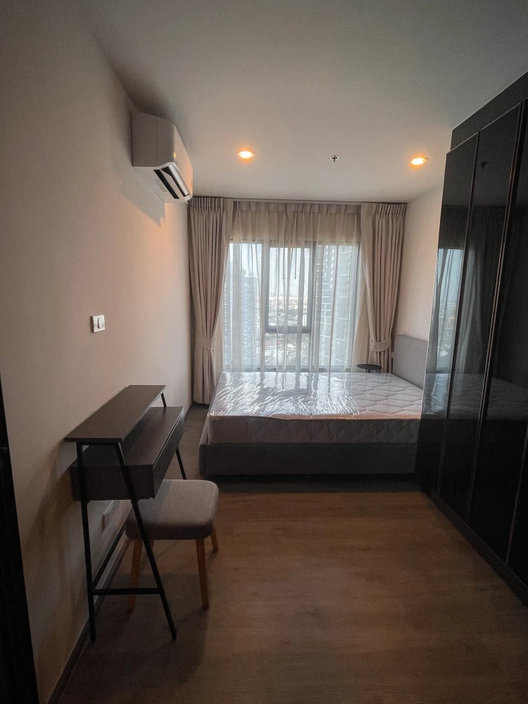 For rent: Regent Home Wuttakat, high floor unit, fully furnished, complete amenities. Book now!
