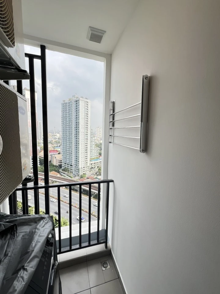 For rent: Regent Home Wuttakat, high floor unit, fully furnished, affordable price. Book now!