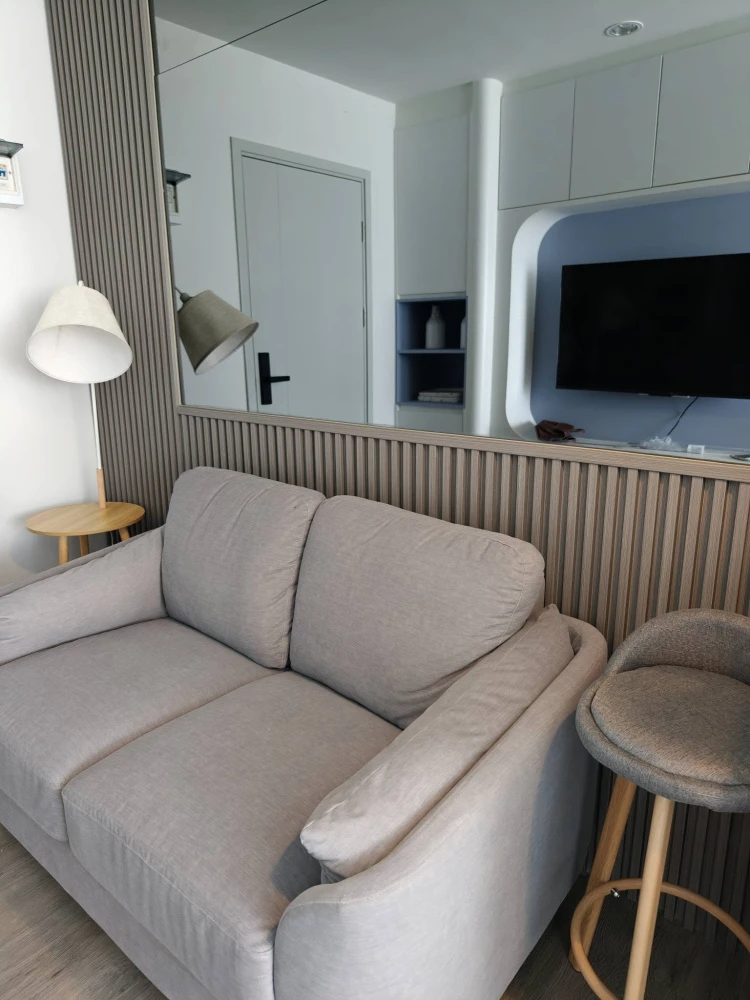 For rent: Regent Home Wuttakat, high floor unit, fully furnished. Book now!