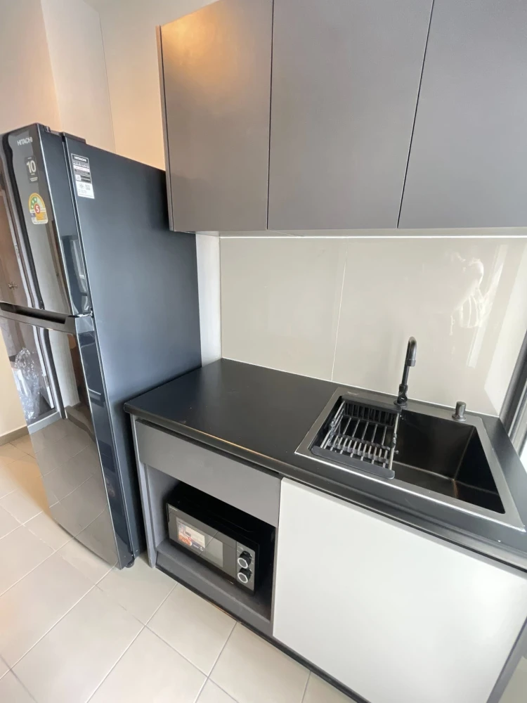For rent: Regent Home Wuttakat. Nice, minimalist-style room with complete amenities. Book now!