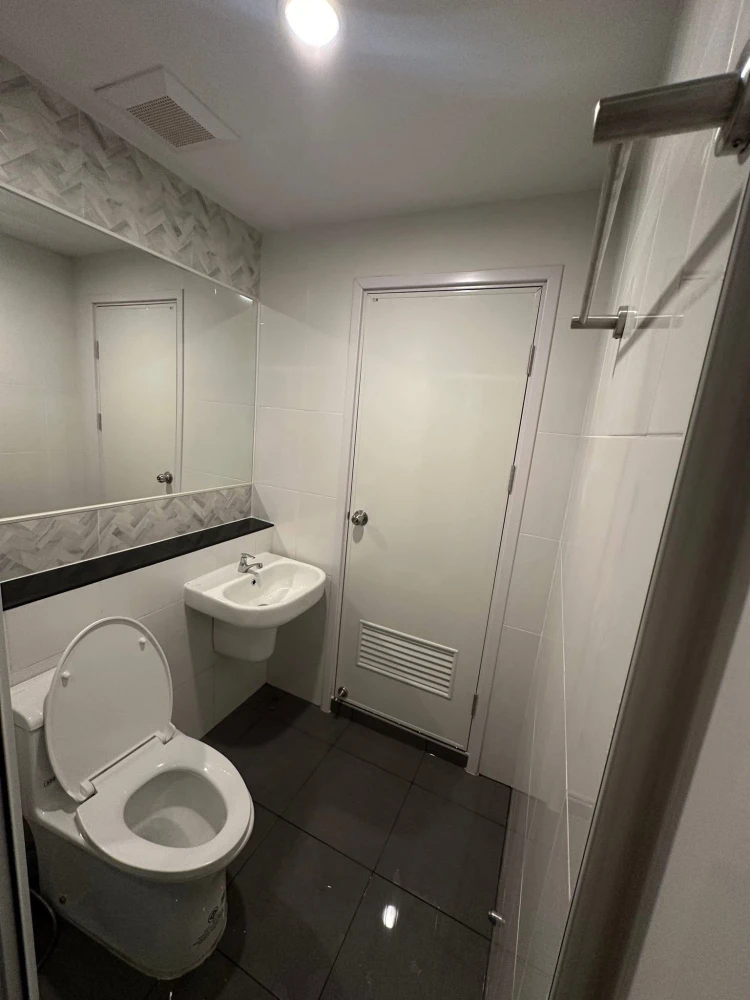 Regent Home Wuttakat for rent, nice room, good location, full facilities, convenient transportation, book now.