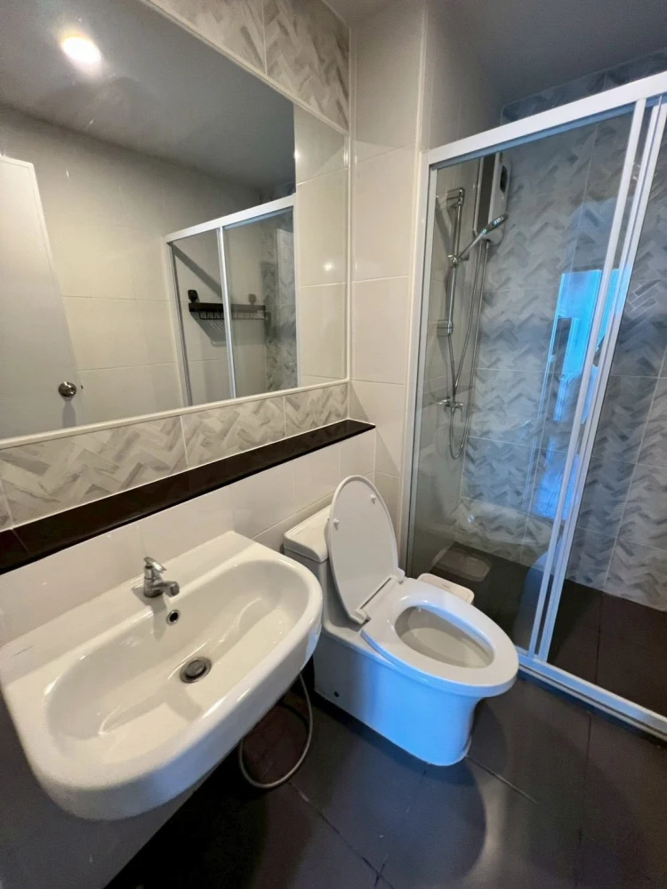 ให้เช่า Regent Home Wuttakat ห้องน่าอยู่ บิวท์อินเฟอร์นิเจอร์อย่างดี สิ่งอำนวยความสะดวก จองเลย