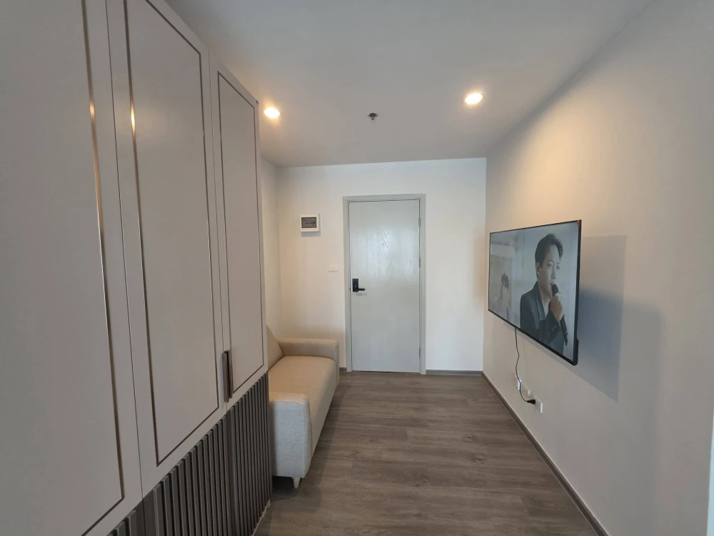 For rent: Regent Home Wuttakat. A comfortable room in a great location, fully furnished. Book now!