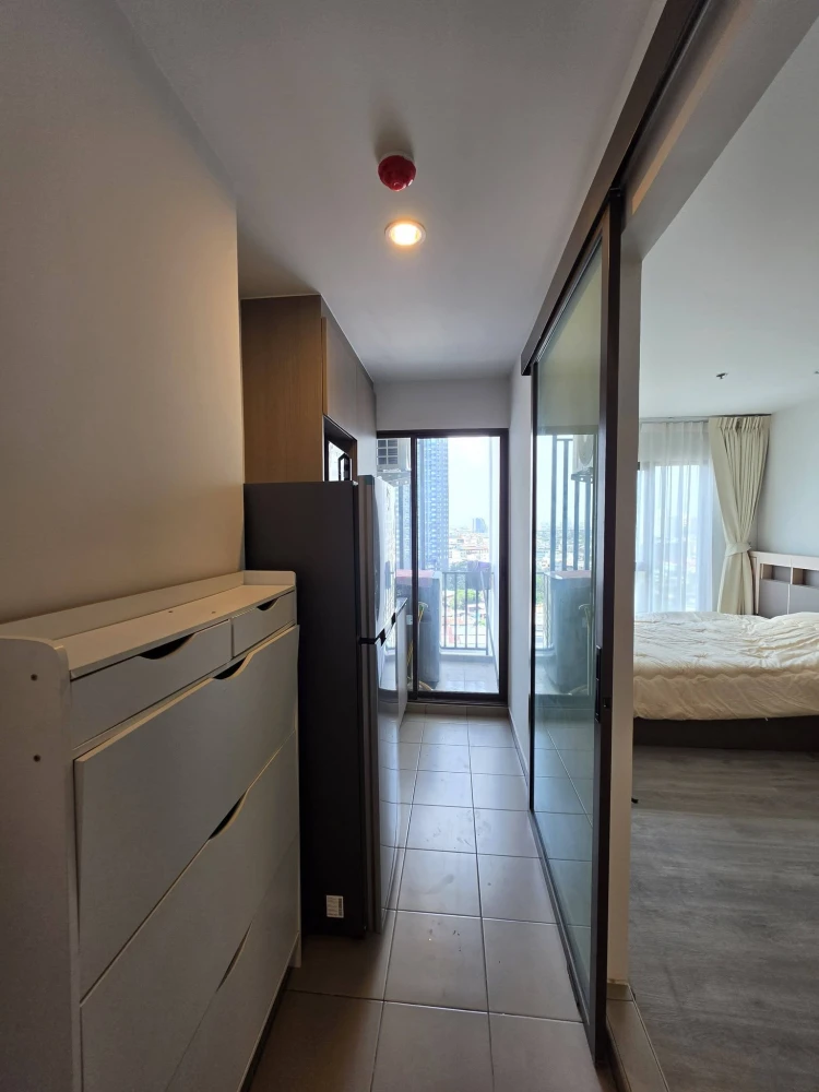 For rent: Regent Home Wuttakat. A comfortable room in a great location, fully furnished. Book now!