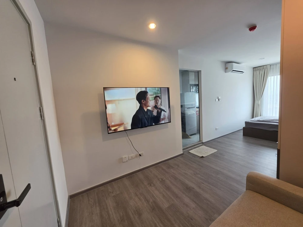 For rent: Regent Home Wuttakat. A comfortable room in a great location, fully furnished. Book now!