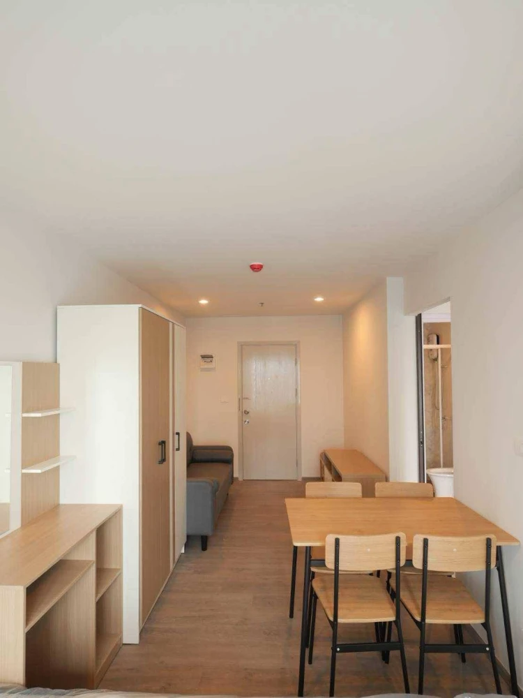 For rent: Regent Home Wuttakat, studio room, fully furnished. Just bring your bags and move in!