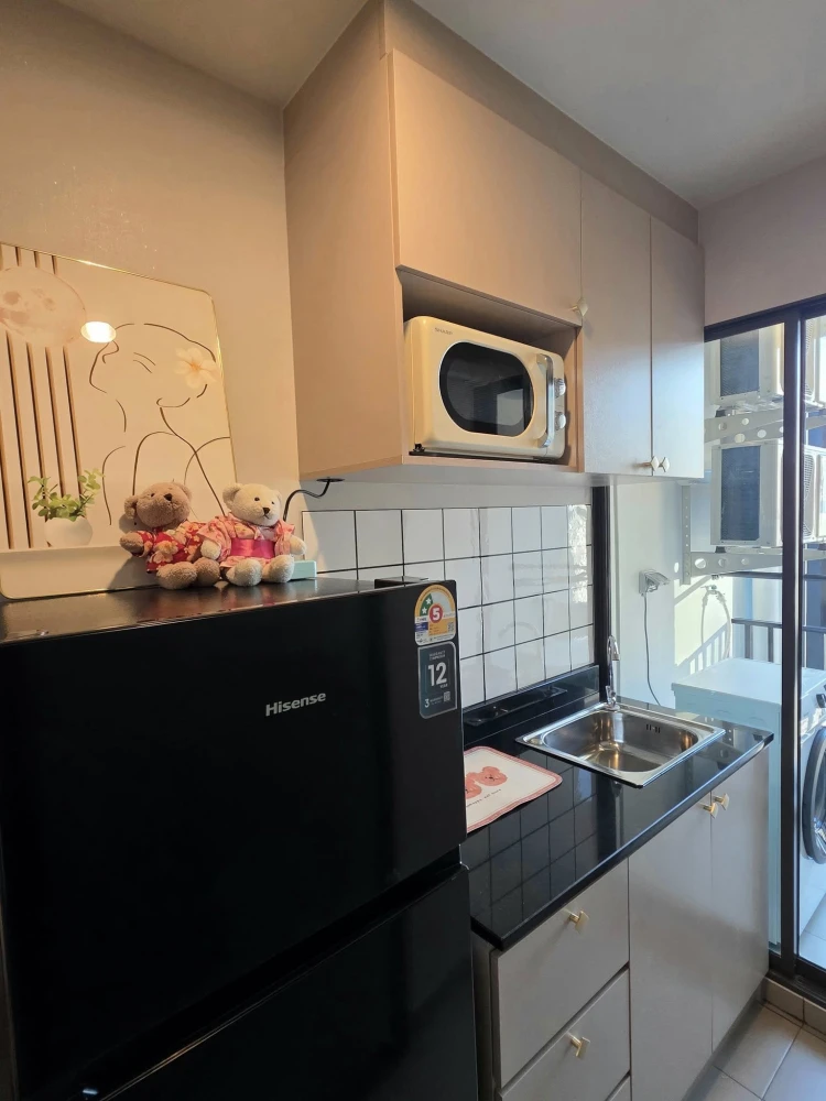 For rent: Regent Home Wuttakat, room on a very high floor, beautiful open view, near the elevator...cool room, not exposed to direct sunlight, reserve