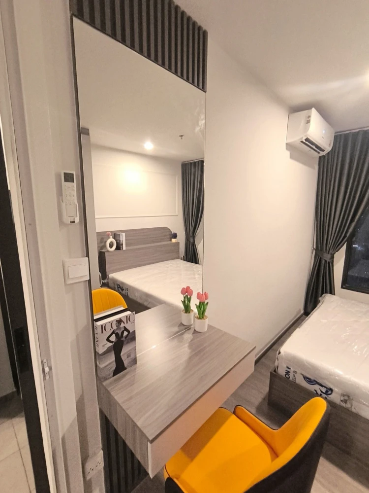 For rent: Regent Home Wuttakat, luxurious high-floor unit with stunning views. This is the rarest unit in the project, so grab it while you can!