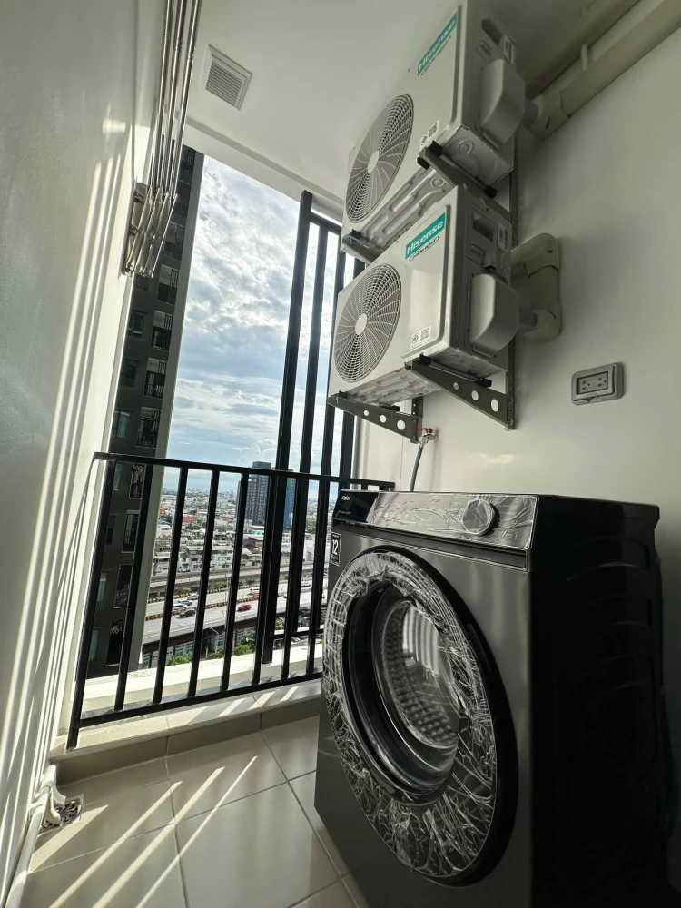 Regent Home Wutthakat for rent—featuring a well-partitioned layout with clearly defined zones. Available for booking today—don't miss out!