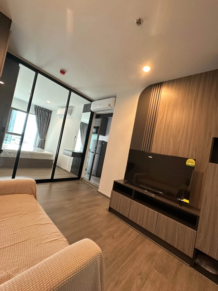Regent Home Wutthakat for rent—featuring a well-partitioned layout with clearly defined zones. Available for booking today—don't miss out!
