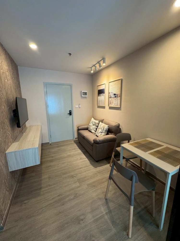 For rent: Regent Home Wutthakat, high floor, ready to move in, fully furnished, just bring your suitcase and move in. Hurry and reserve now before it'