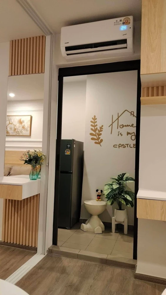 For rent: Regent Home Wutthakat. Comfortable rooms with complete amenities. Book yours today! Don't miss out!