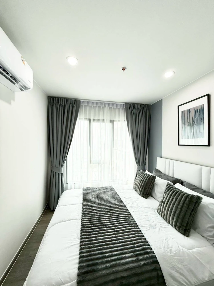 For rent: Regent Home Wutthakat, ready to move in, fully furnished, high floor. Book now!