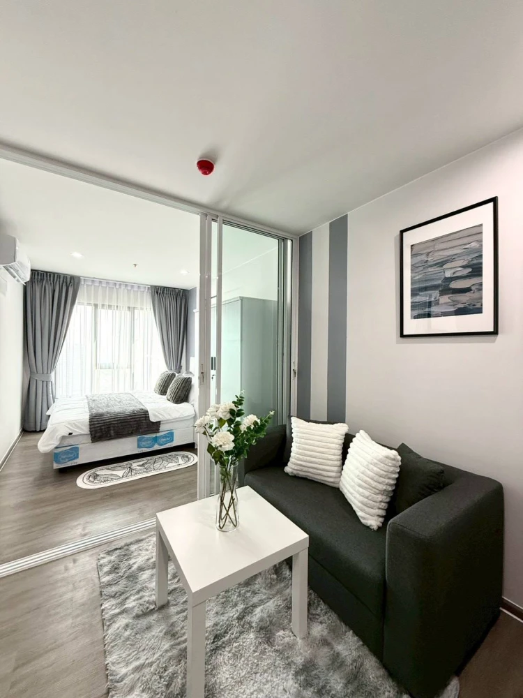 For rent: Regent Home Wutthakat, ready to move in, fully furnished, high floor. Book now!