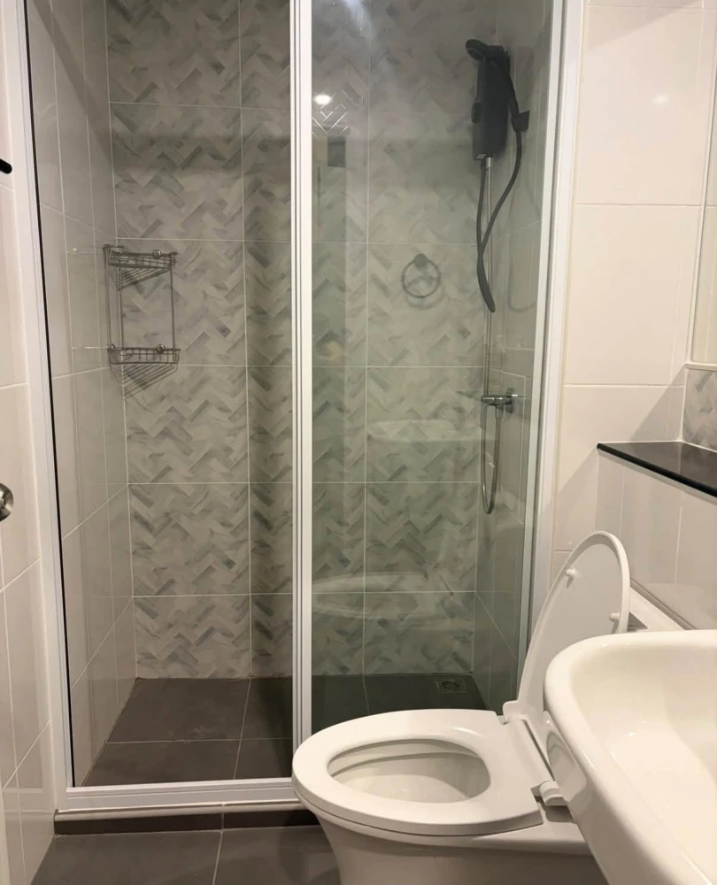 Regent Home Bangna unit for rent—well-laid-out space with clearly defined, separate zones. Great price—book yours today!