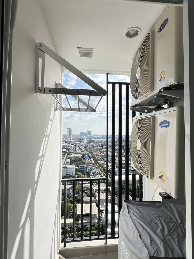 For rent: Regent Home Bangna. A lovely unit with high-quality built-in furniture at an amazing price. You definitely don't want to miss this!