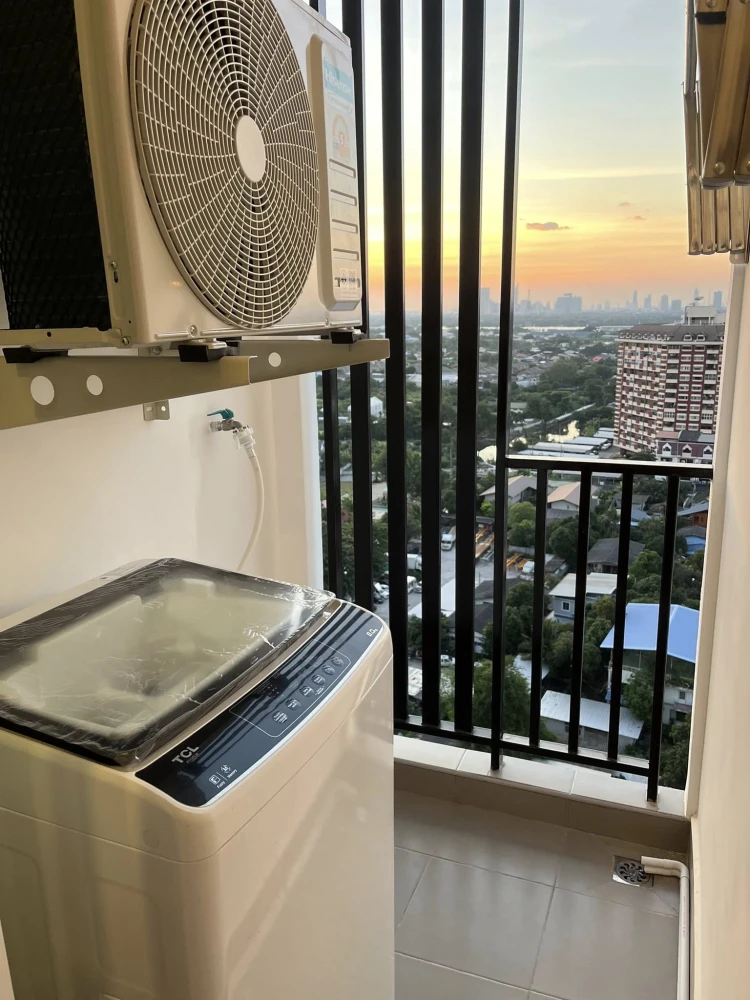 For rent: Regent Home Bangna, corner room, private, special plan, large room, Building B, high floor, river view, ready to move in.