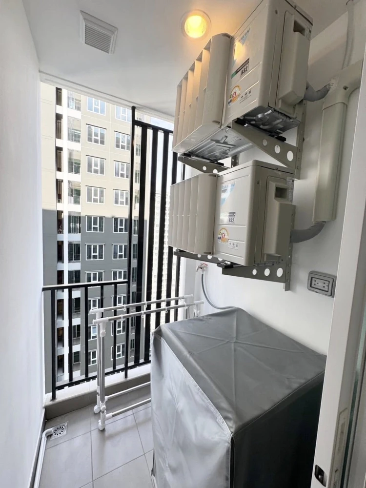 For rent: Regent Home Bangna, furnished room, ready to move in, built-in furniture, 27th floor, high view, good price, come and reserve now.