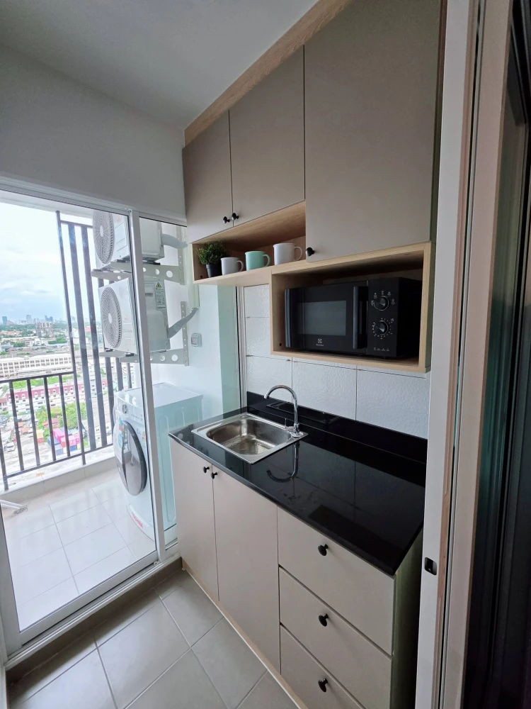 For rent: Regent Home Bangna, fully furnished and ready to move in. Complete with furniture and appliances. Affordable price. Book now!