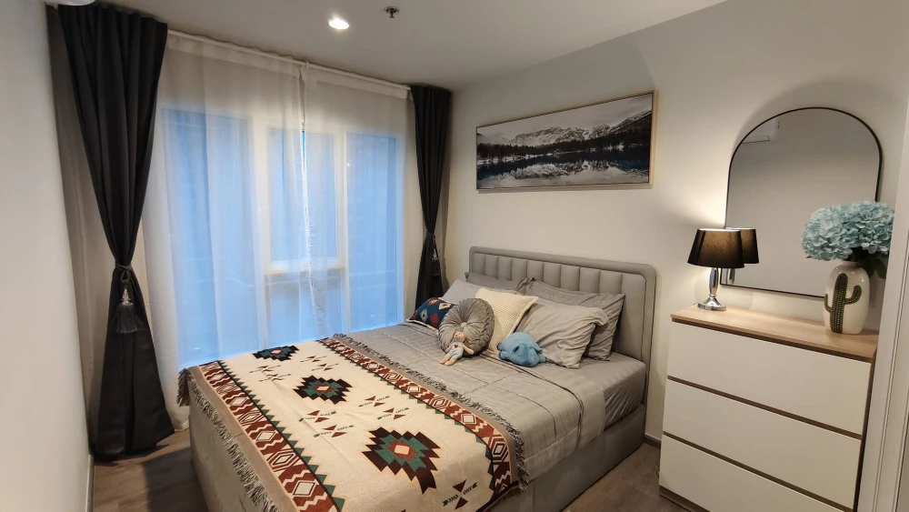 For rent: Regent Home Bangna. Beautifully decorated room! Great price! Pool view, not hot, very livable. You have to check it out!