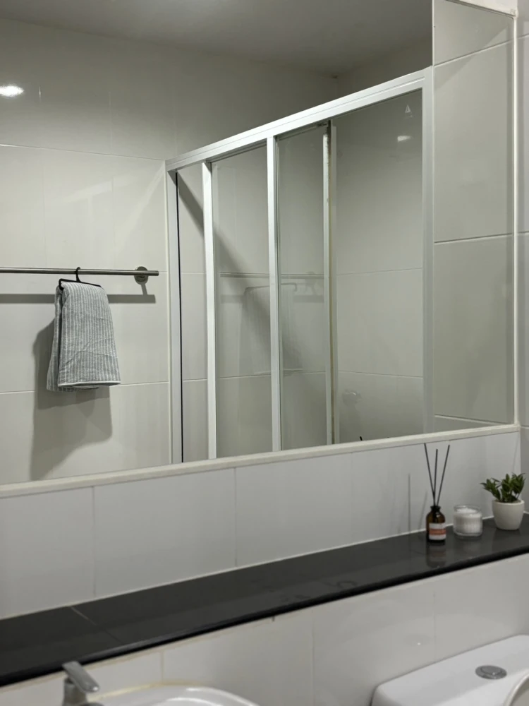 For rent: REGENT HOME Sukhumvit 97/1, beautifully decorated room, separate bedroom, reasonable price, hurry and reserve.
